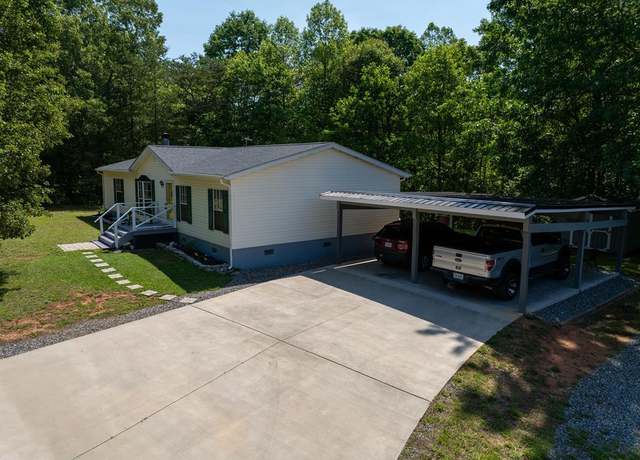 Property at 367 Oak Hill Ln, Critz, VA 24082, 3 beds, 2 baths