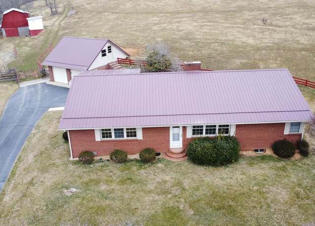 Property at 1011 South Main St, Independence, VA 24348, 3 beds, 1.5 baths