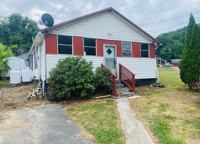 Property at 121 Golden Rd, Richlands, VA 24641, 2 beds, 1 bath