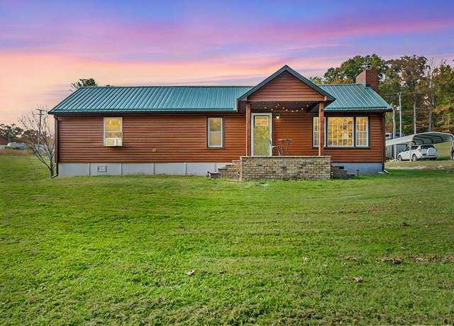 Property at 4616 Rakes Dr, Dublin, VA 24084, 3 beds, 1 bath