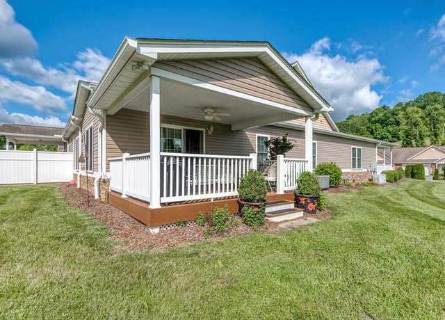 Property at 11500 Meadowood Dr, Bristol, VA 24202, 3 beds, 2 baths