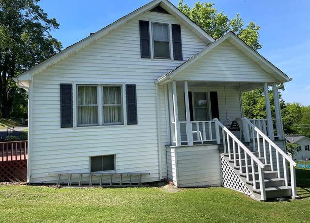 Property at 419 Adams St, Marion, VA 24354, 4 beds, 1 bath