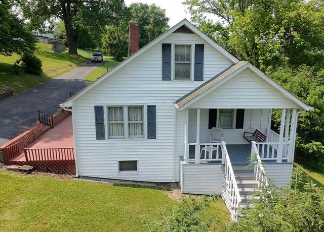 Property at 419 Adams St, Marion, VA 24354, 4 beds, 1 bath