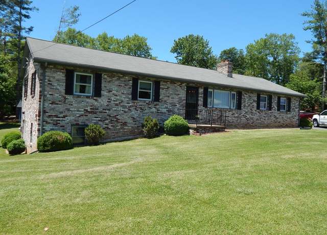 Property at 398 Kenbrook Dr, Galax, VA 24333, 3 beds, 2 baths