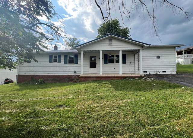 Property at 32 Middle Ave, Cleveland, VA 24224, 3 beds, 2 baths