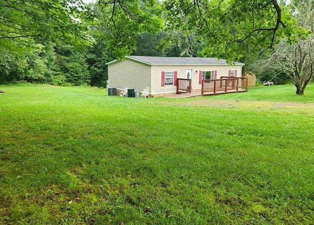 Property at 2651 Buck Horn Rd, Hillsville, VA 24343, 3 beds, 2 baths