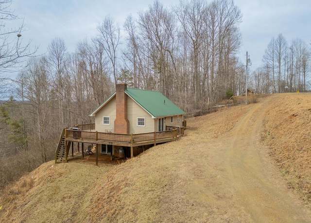 Property at 913 Kanawha Ridge Rd, Dugspur, VA 24325, 3 beds, 2 baths
