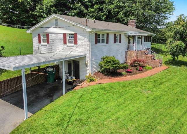 Property at 16060 Mary St, Abingdon, VA 24210, 4 beds, 2 baths