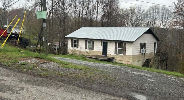 Photo of 2688 Red Root Ridge Rd, Raven, VA 24639