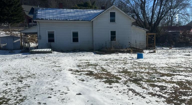 Photo of 150 Francis Mill Rd, Cripple Creek, VA 24322