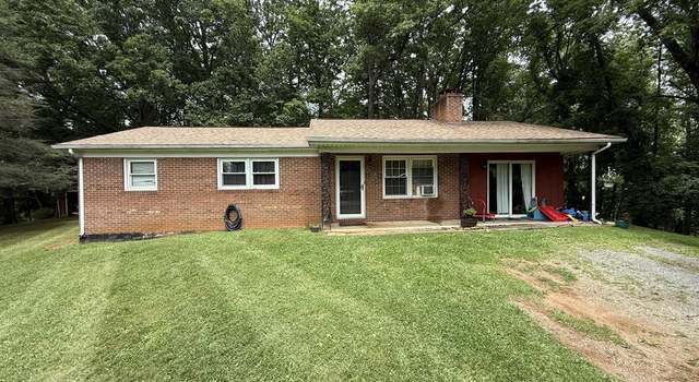 Photo of 211 Stanley Dr, Galax, VA 24333