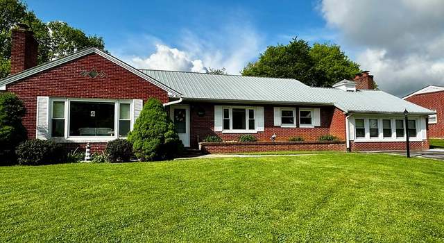 Photo of 442 Wassona Dr, Marion, VA 24354