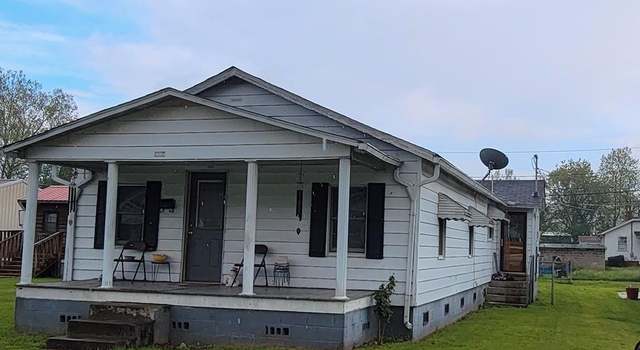 Photo of 1818 5th St, Richlands, VA 24641