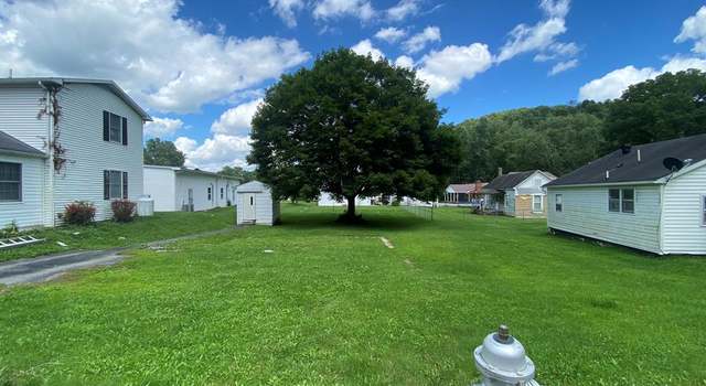 Photo of 131 Clinchview St #1, North Tazewell, VA 24630