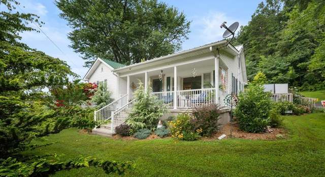 Photo of 456 Ena St, Damascus, VA 24236