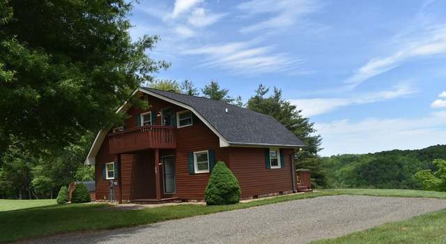 Photo of 863 Collinswood Ln, Independence, VA 24348