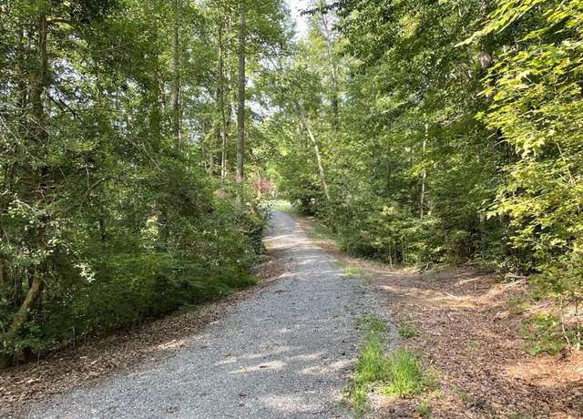 Property at 2 Settlers Landing Rd, Warsaw, VA 22572