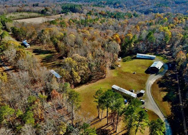Property at 216 Mozingo Rd, Warsaw, VA 22572, 3 beds, 2 baths