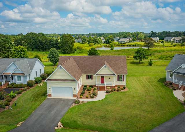 Property at 66 Old Field Rd, Irvington, VA 22480, 3 beds, 2 baths