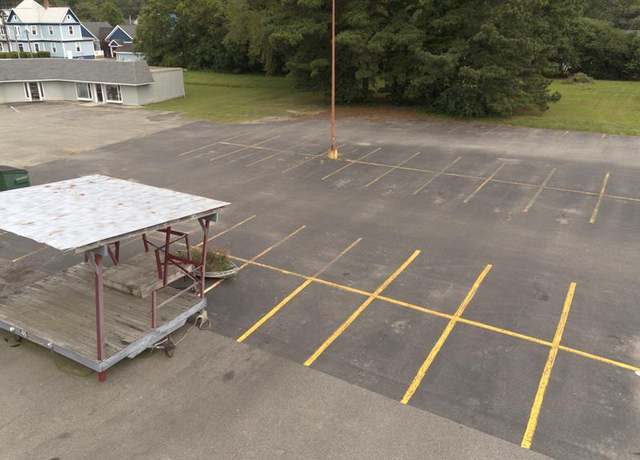 Property at 34A/39A Irvington Rd, Kilmarnock, VA 22482