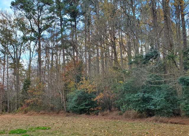 Property at 11 & 12 Navajo Rd, Kilmarnock, VA 22482