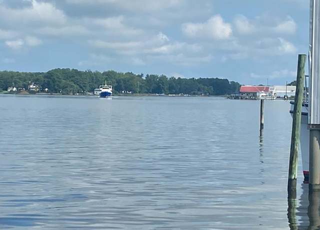 Property at 15 Edwards Ln, Reedville, VA 22539
