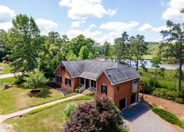 Property at 810 Steamboat Ln, Heathsville, VA 22473, 3 beds, 3.5 baths