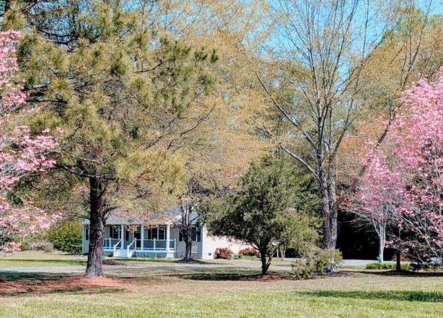 Property at 62 Levelgreen Dr, Kinsale, VA 22488, 3 beds, 2 baths