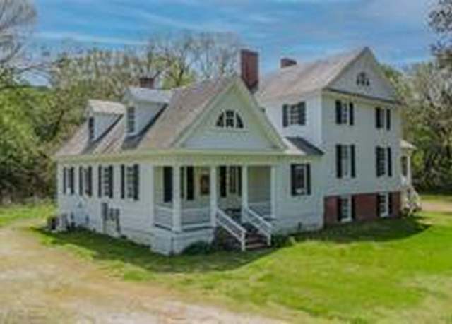 Property at 525 Main St, Mathews, VA 23109, 6 beds, 2.5 baths