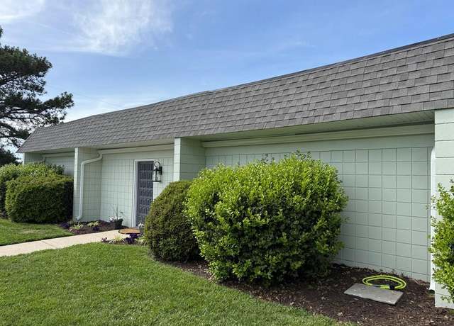 Property at 195 (E6) South Dr, Kilmarnock, VA 22482, 2 beds, 2 baths