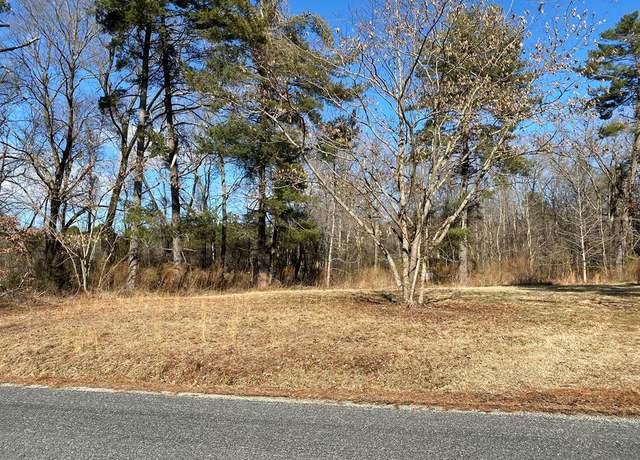 Property at 145 Millenbeck Rd, Lancaster, VA 22503