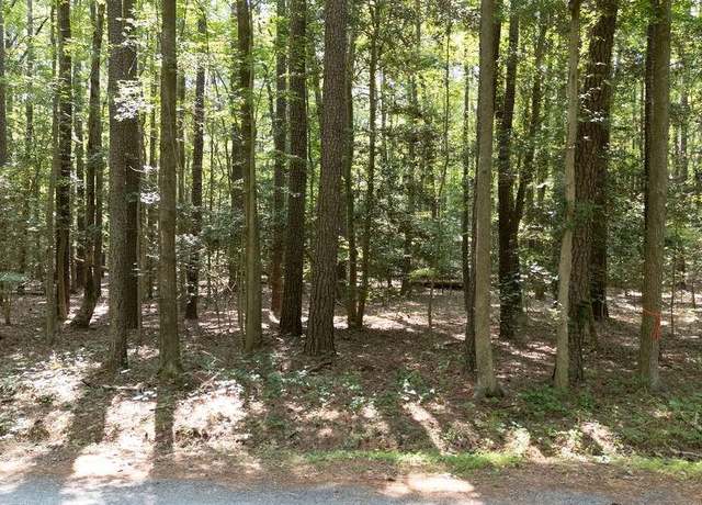 Property at 352 Berkshire Dr, Reedville, VA 22539