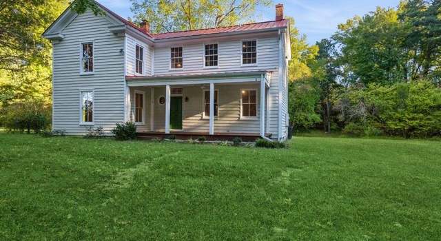 Photo of 223 Little Bay Rd, White Stone, VA 22578