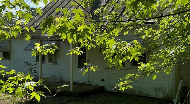 Photo of 2880 Lake Rd, Lottsburg, VA 22511