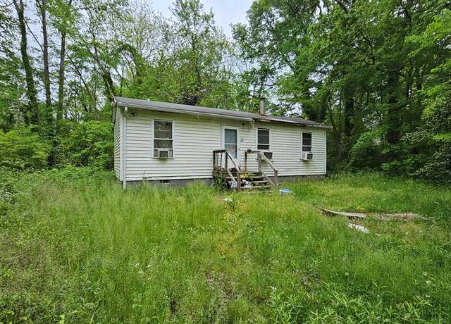 Property at 120 Brown St, Chase City, VA 23924, 1 bed, 1 bath