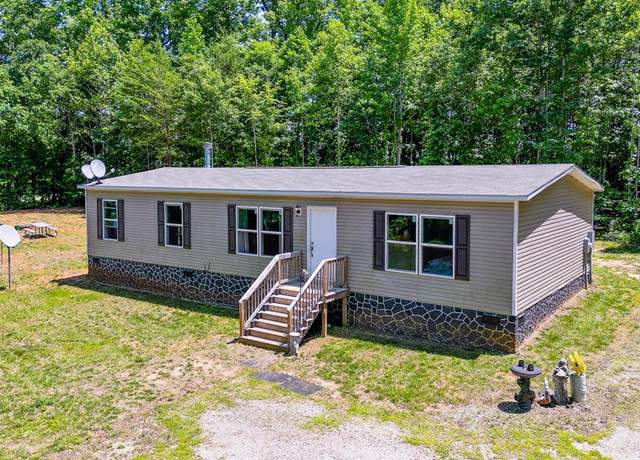 Property at 3034 Mount Laurel Rd, Clover, VA 24534, 3 beds, 2 baths