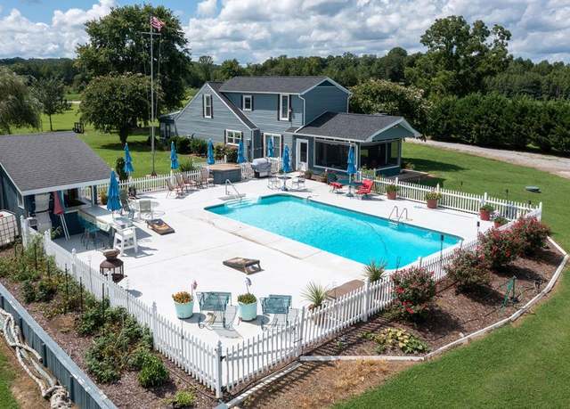 Property at 8 Red Oak Ln, Skipwith, VA 23968, 3 beds, 2.5 baths