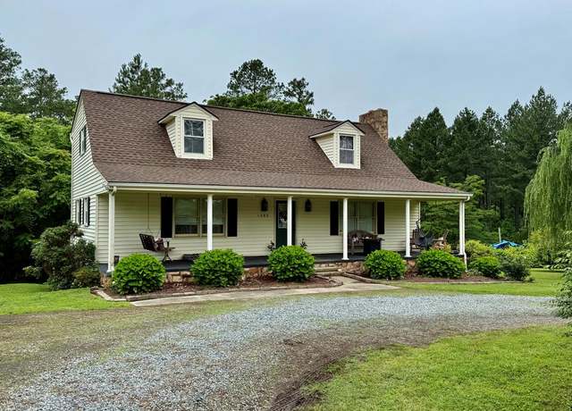 Property at 1202 Calvary Rd, Alton, VA 24520, 3 beds, 2 baths
