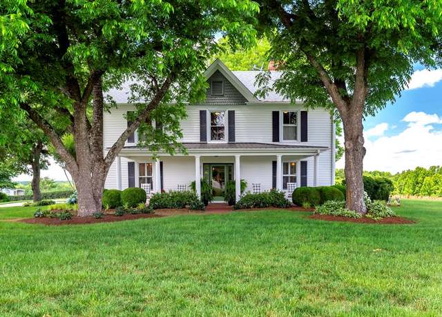 Property at 5111 Rodgers Chapel Rd, Clover, VA 24534, 3 beds, 3 baths