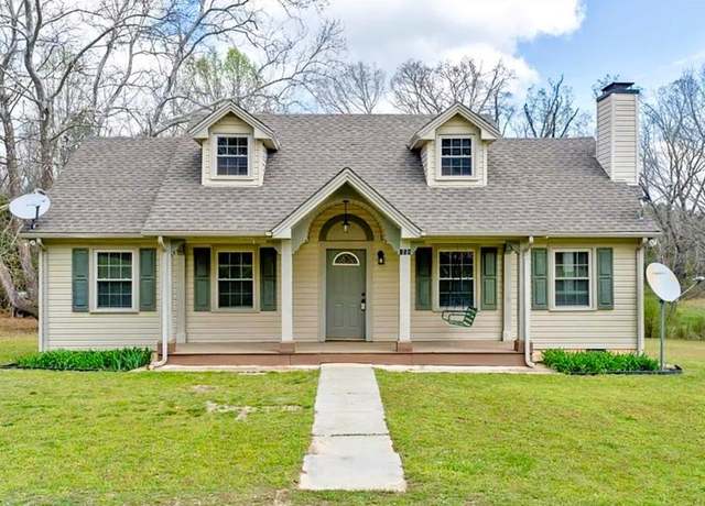 Property at 159 Clearview Dr, South Hill, VA 23970, 3 beds, 2 baths