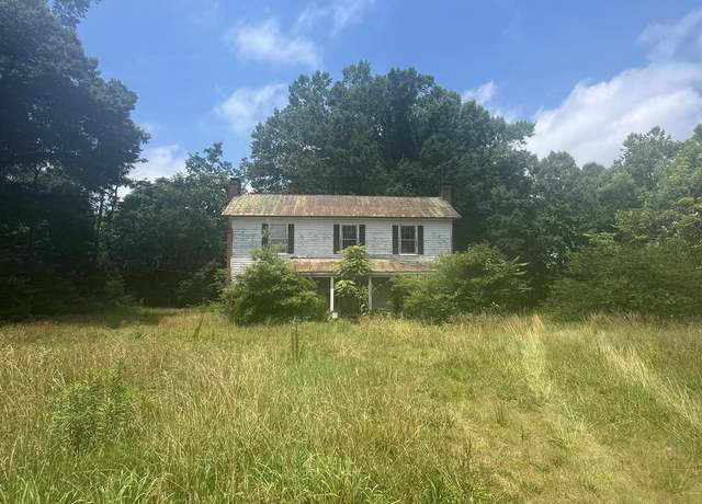 Property at 7131 Howard P Anderson Rd, Nathalie, VA 24577, 3 beds, 1 bath