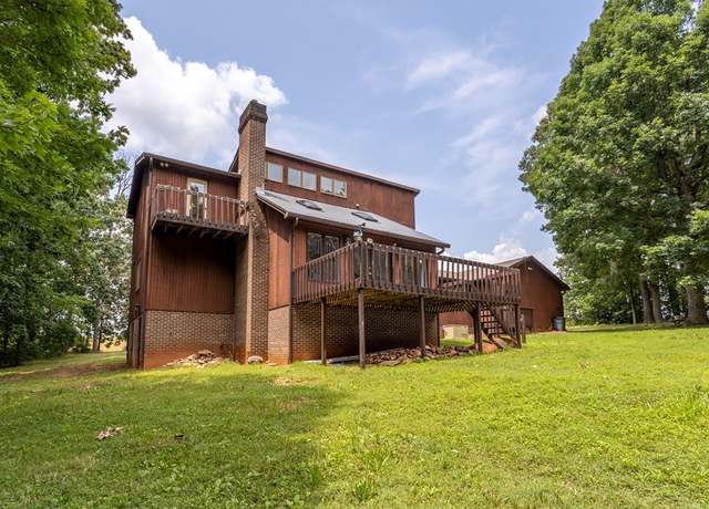 Property at 12157 Mountain Rd, Vernon Hill, VA 24597, 3 beds, 2.5 baths