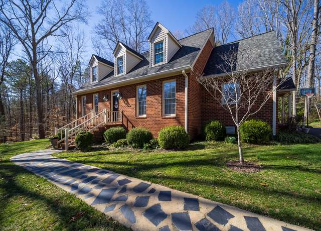 Property at 306 Forest Dr, South Boston, VA 24592, 4 beds, 2.5 baths