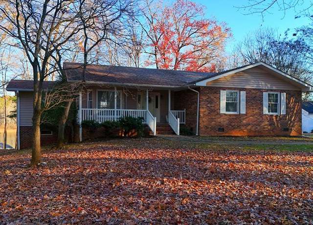 Property at 75 Roanoke Ct, Clarksville, VA 23927, 3 beds, 3 baths