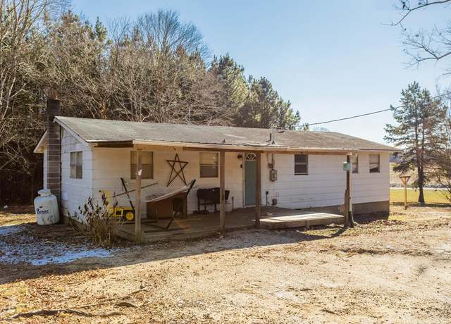 Property at 1125 Barnes Rd, Chase City, VA 23924, 3 beds, 2 baths