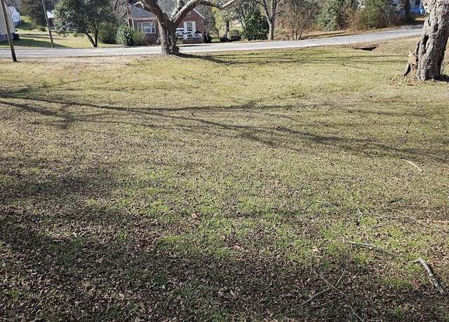 Property at 325 N Washington St, Chase City, VA 23924
