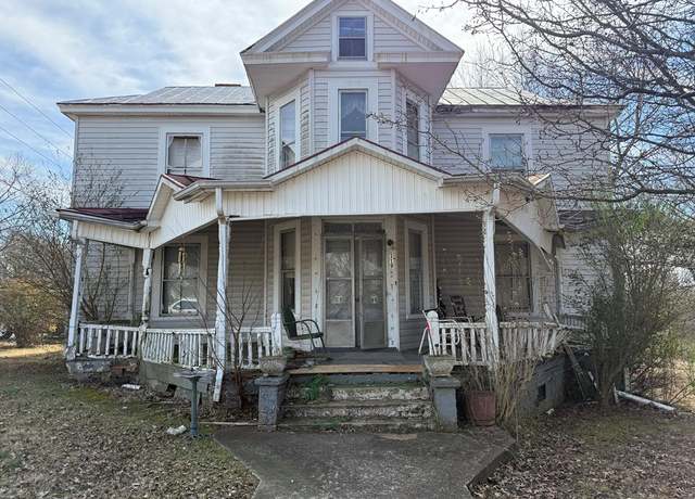 Property at 119 Leigh St, South Boston, VA 24592, 3 beds, 2 baths