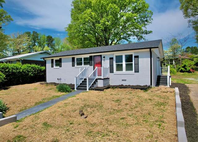 Property at 702 Webster St, South Boston, VA 24592, 4 beds, 2 baths