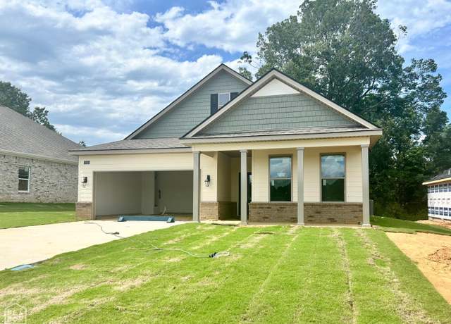 Property at 722 Edgemont Cir, Jonesboro, AR 72405, 3 beds, 2 baths