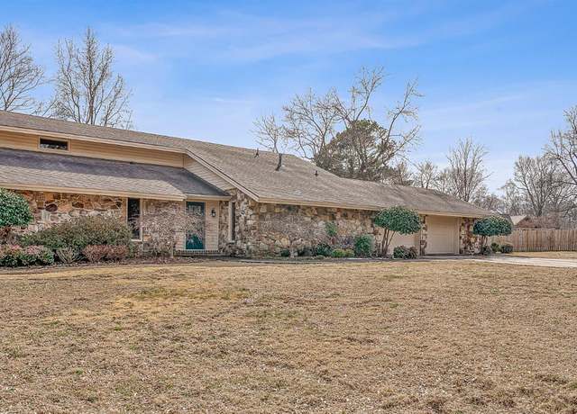 Property at 305 Cloverdale Cv, Jonesboro, AR 72401, 4 beds, 3 baths